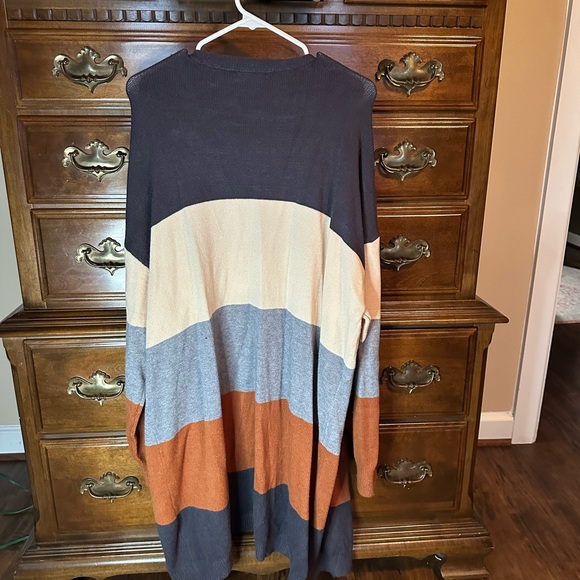 Striped Colorblock Cardigan - Picture 5 of 5